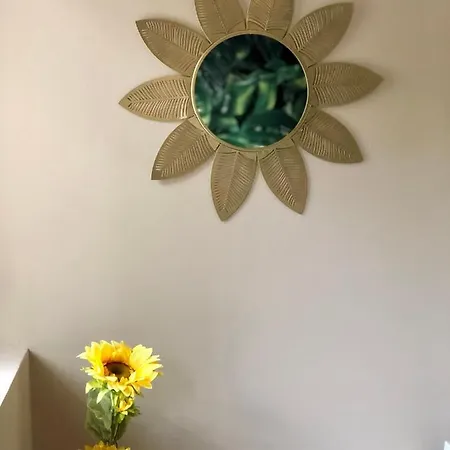 Apartment Boho Chic Nearby The